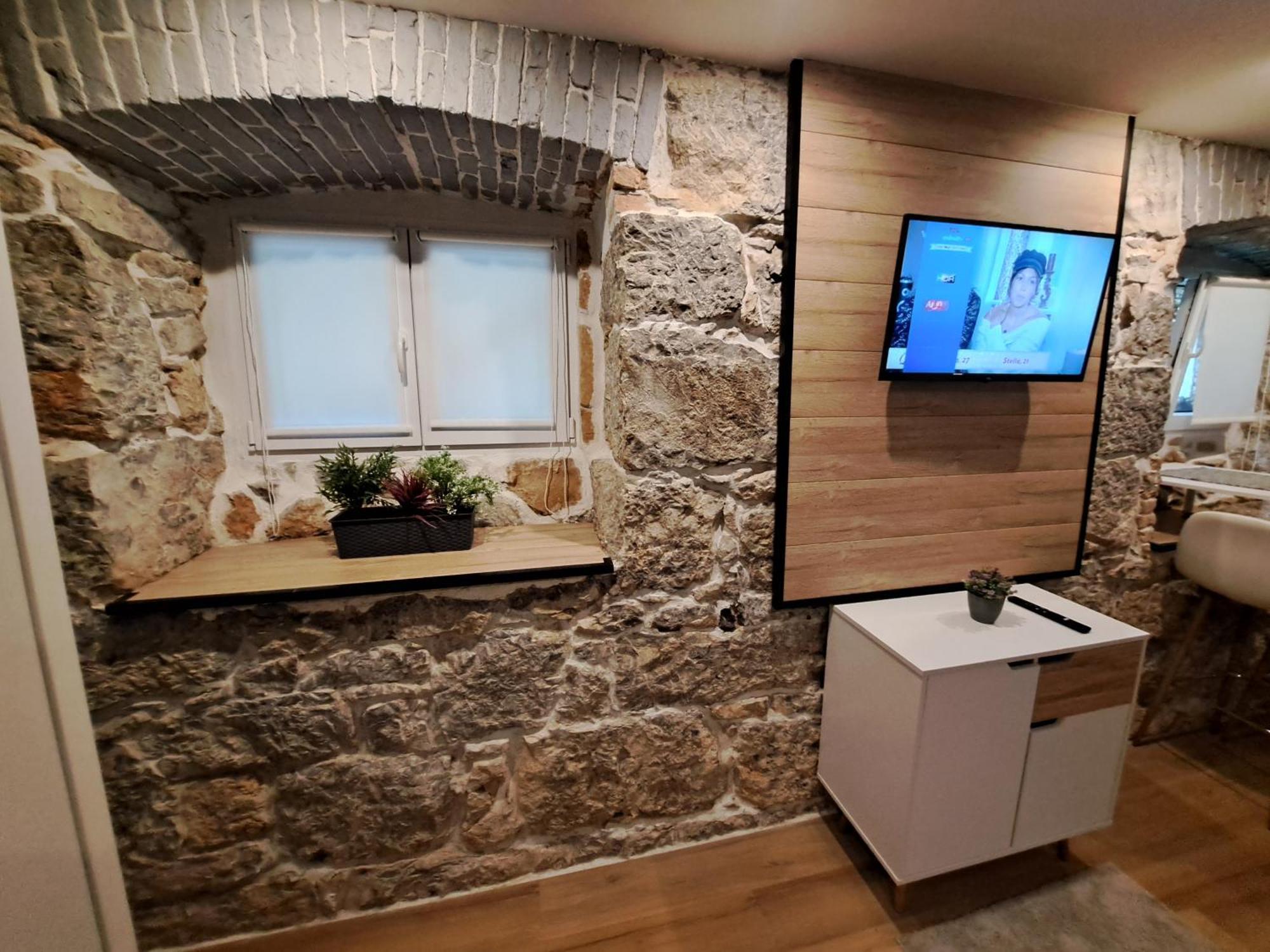 Apartman Barocco Lovran Luaran gambar