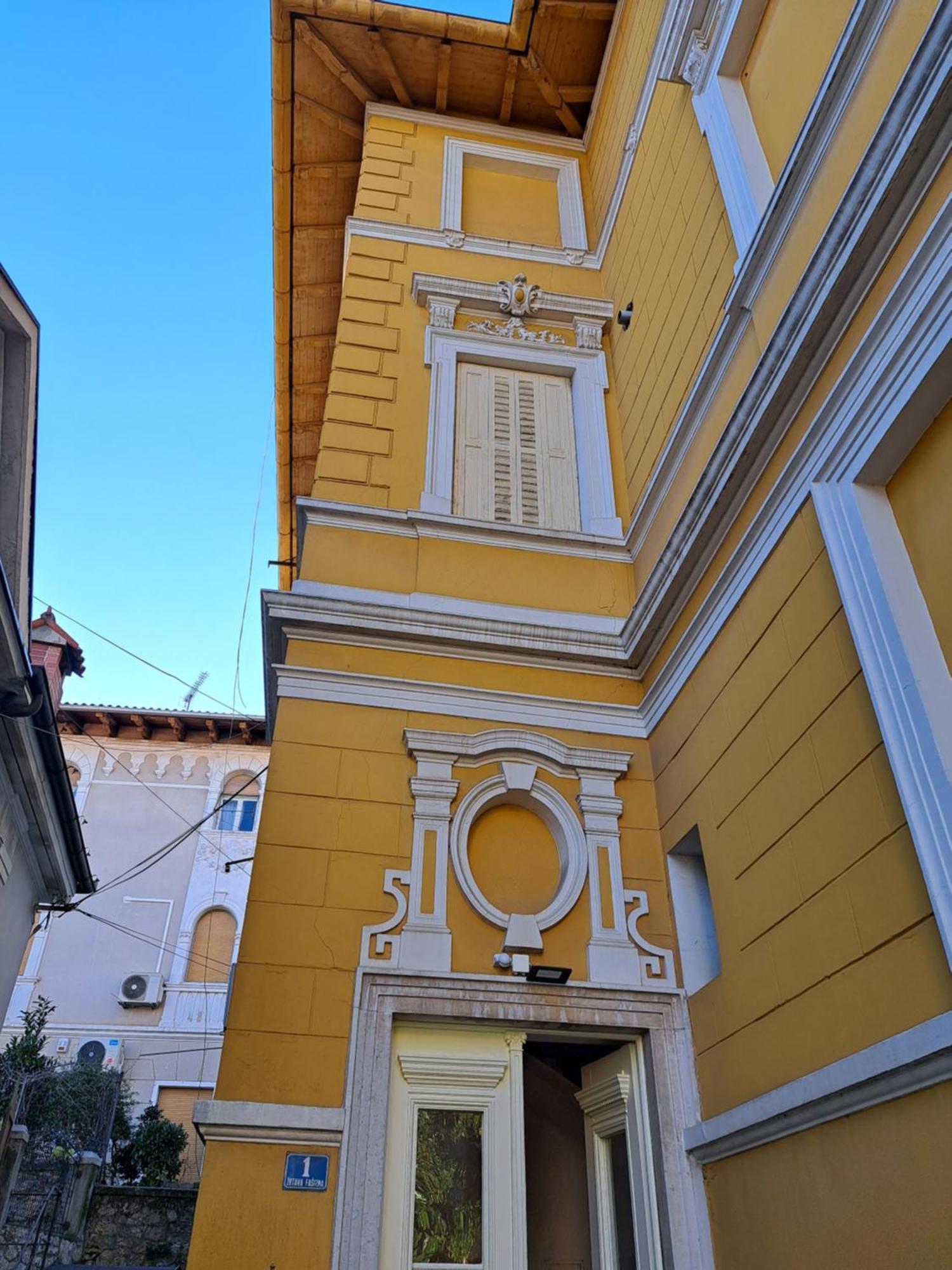 Apartman Barocco Lovran Luaran gambar